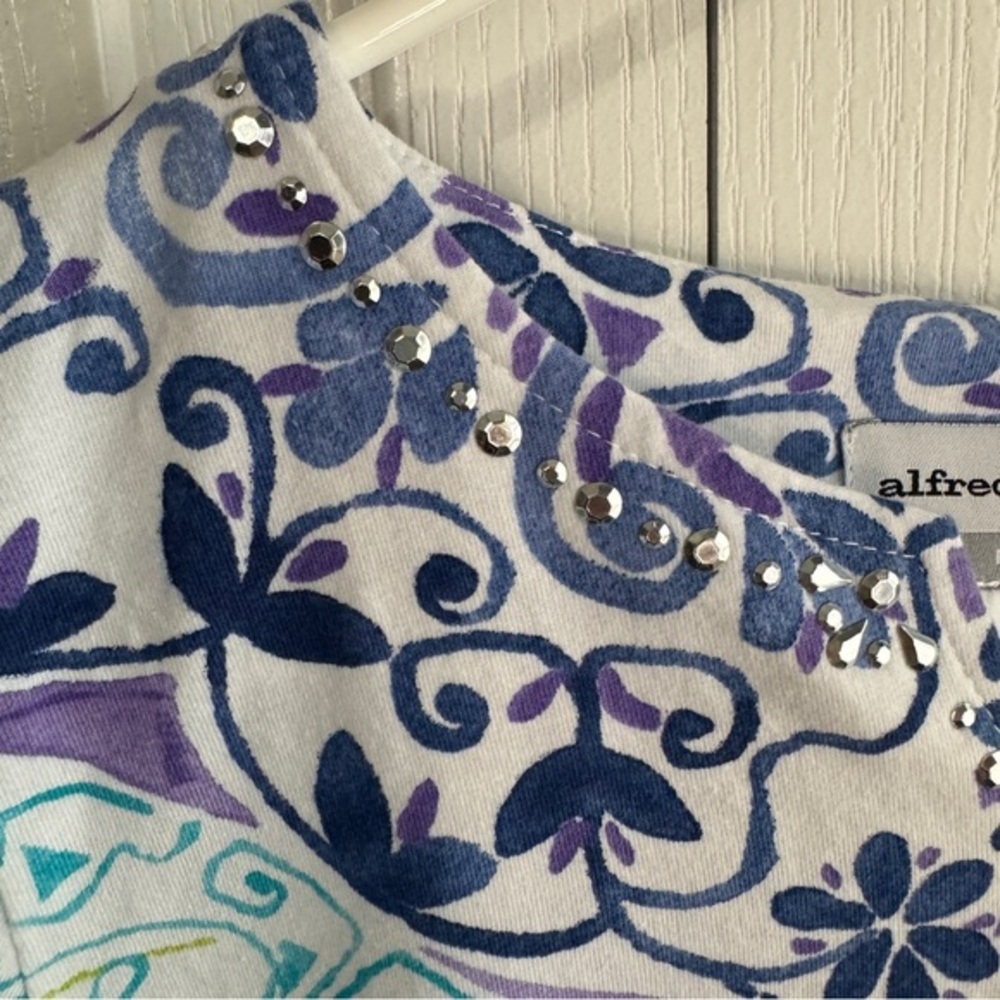 Alfred Dunner Multicolor Pattern Jeweled V Neck 3/4 Sleeve Top Women's Size SP - Picture 3 of 5